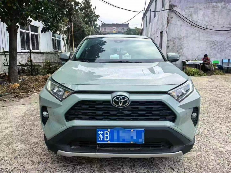苏州22年丰田RAV4荣放1