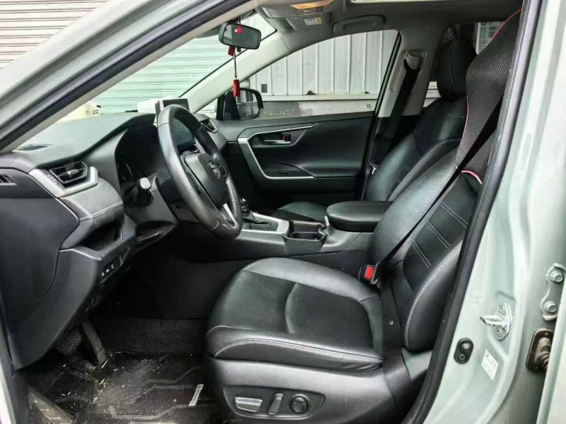 苏州22年丰田RAV4荣放5