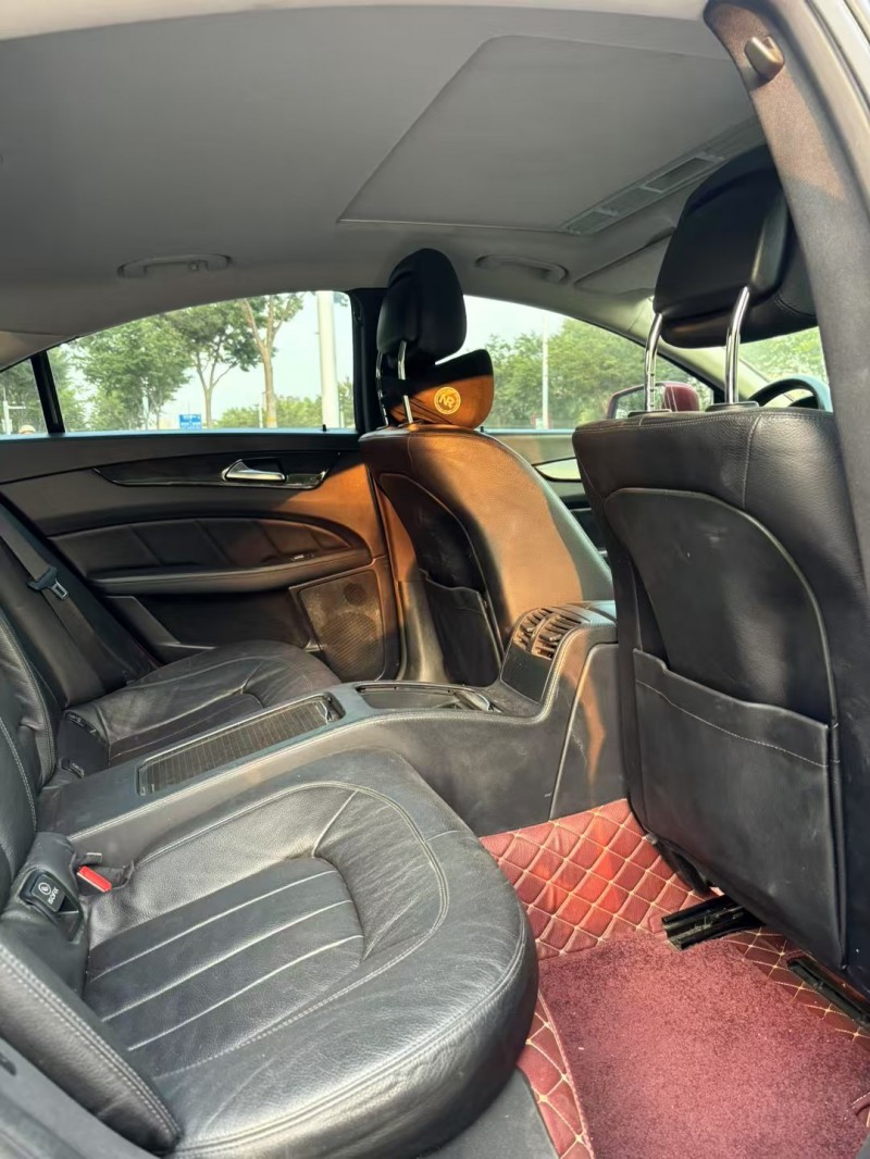 宿迁13年奔驰CLS4