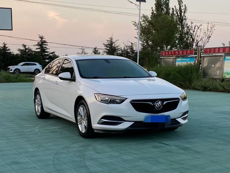 青岛19年别克君威2