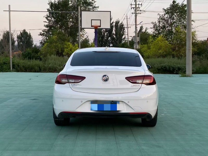 青岛19年别克君威6