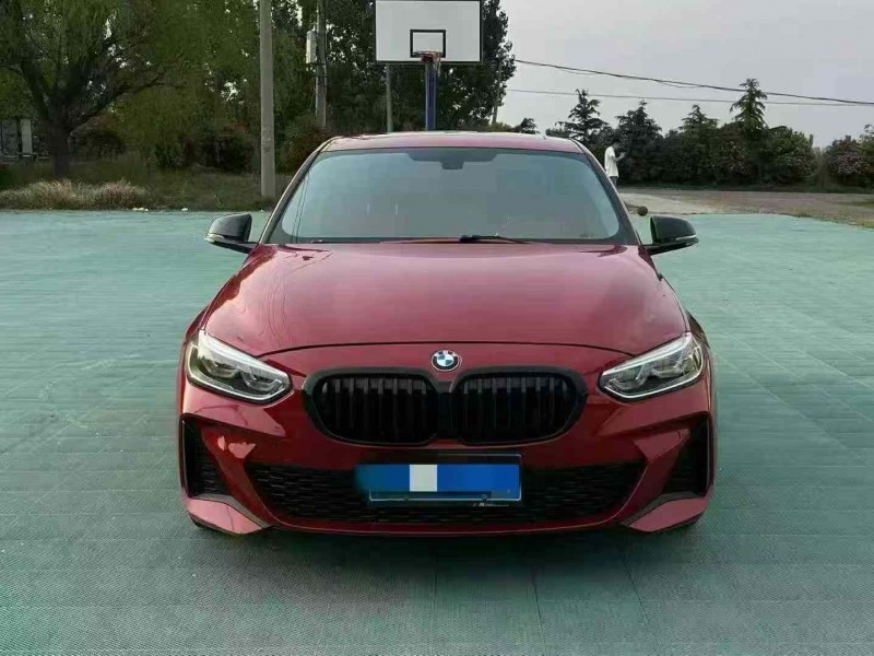 青岛21年宝马1系1