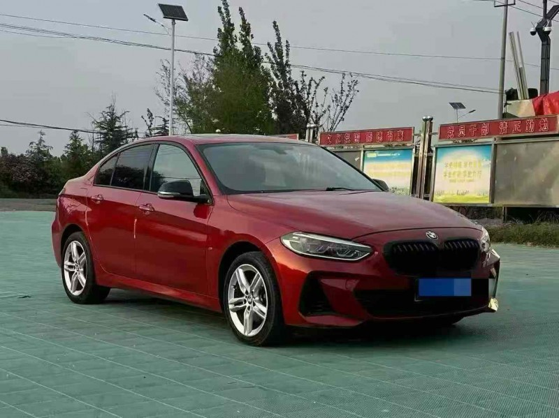 青岛21年宝马1系2