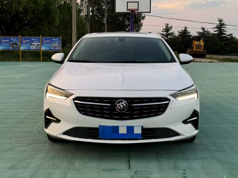 青岛22年别克君威1