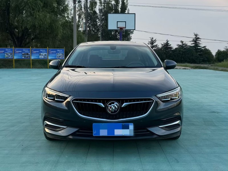 青岛19年别克君威1