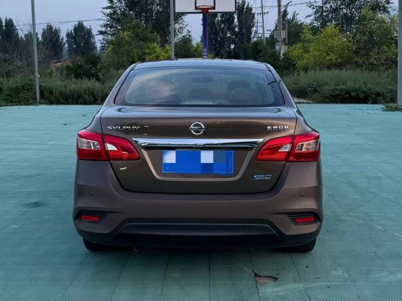 青岛16年日产轩逸6