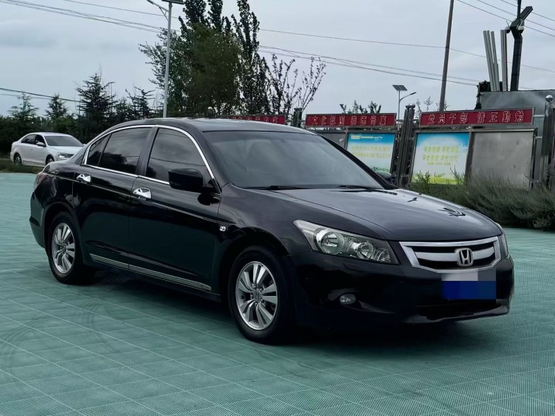 青岛10年本田雅阁2