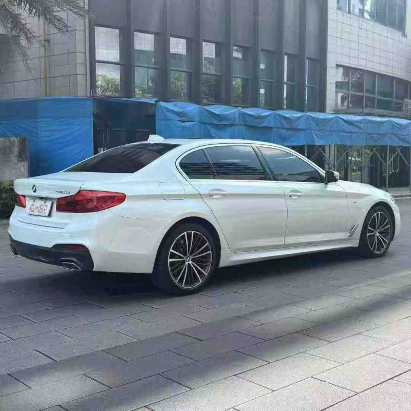 珠海20年宝马5系8