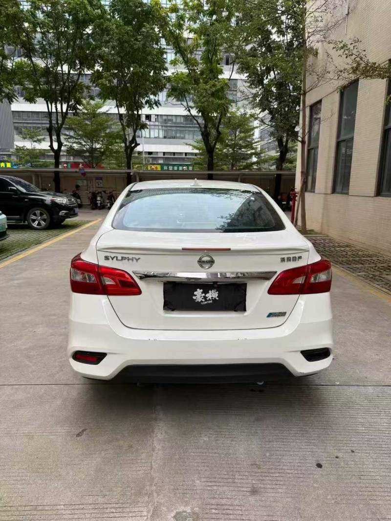 佛山18年日产轩逸3