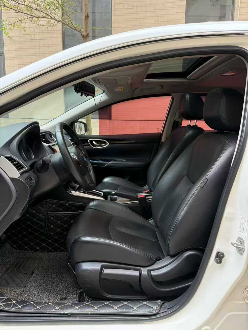 佛山18年日产轩逸7