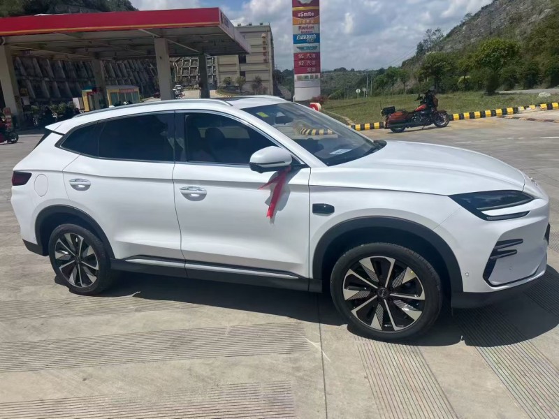 邯郸25年比亚迪宋2