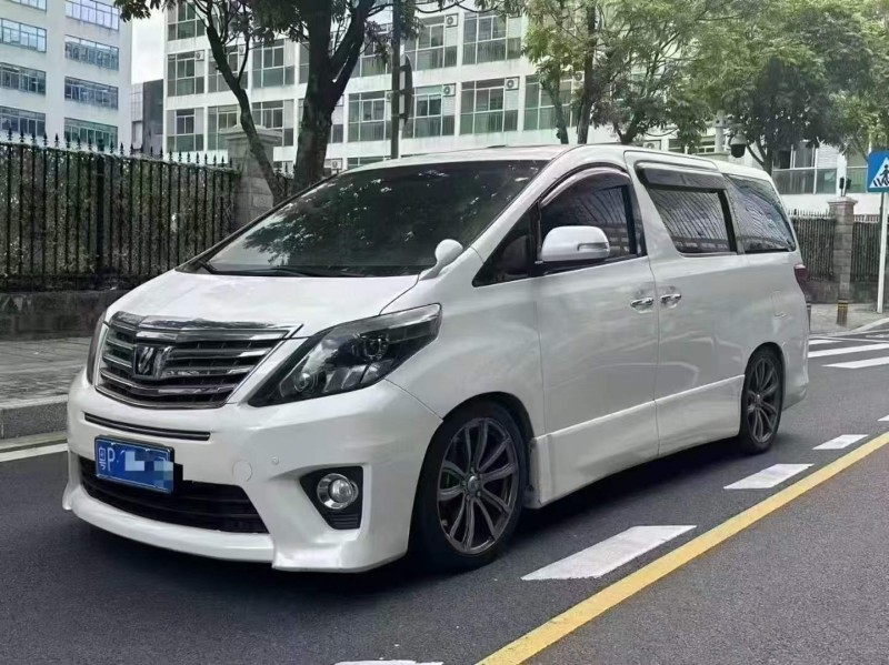 广州12年丰田埃尔法3