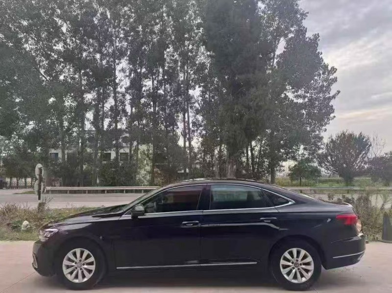 菏泽21年大众帕萨特8