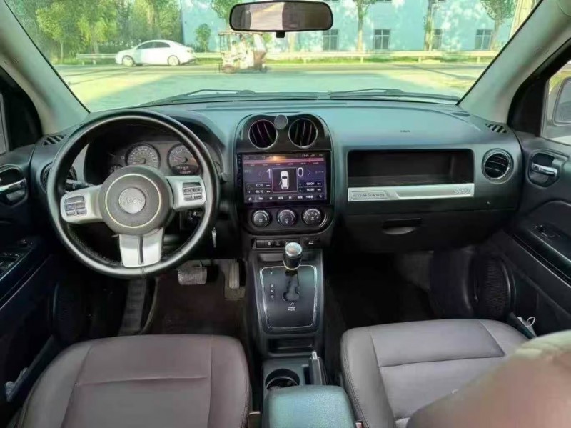 菏泽13年Jeep指南者5