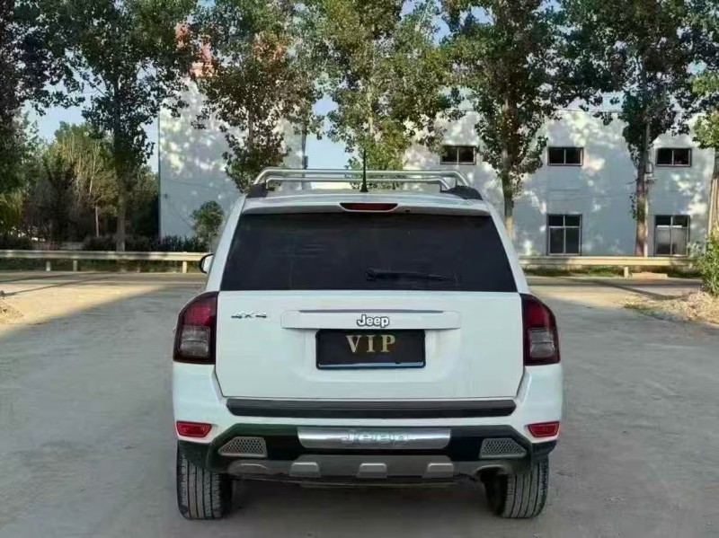 菏泽13年Jeep指南者9