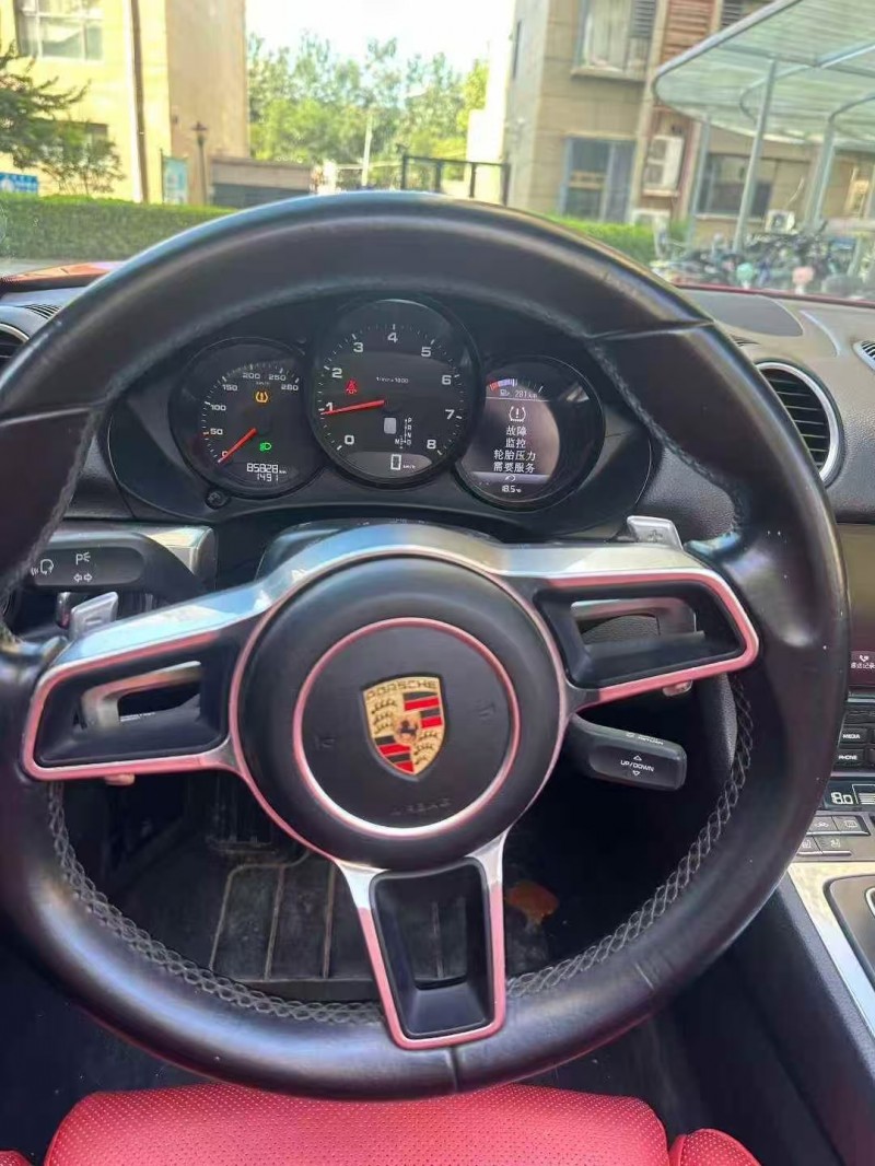 石家庄17年保时捷7186