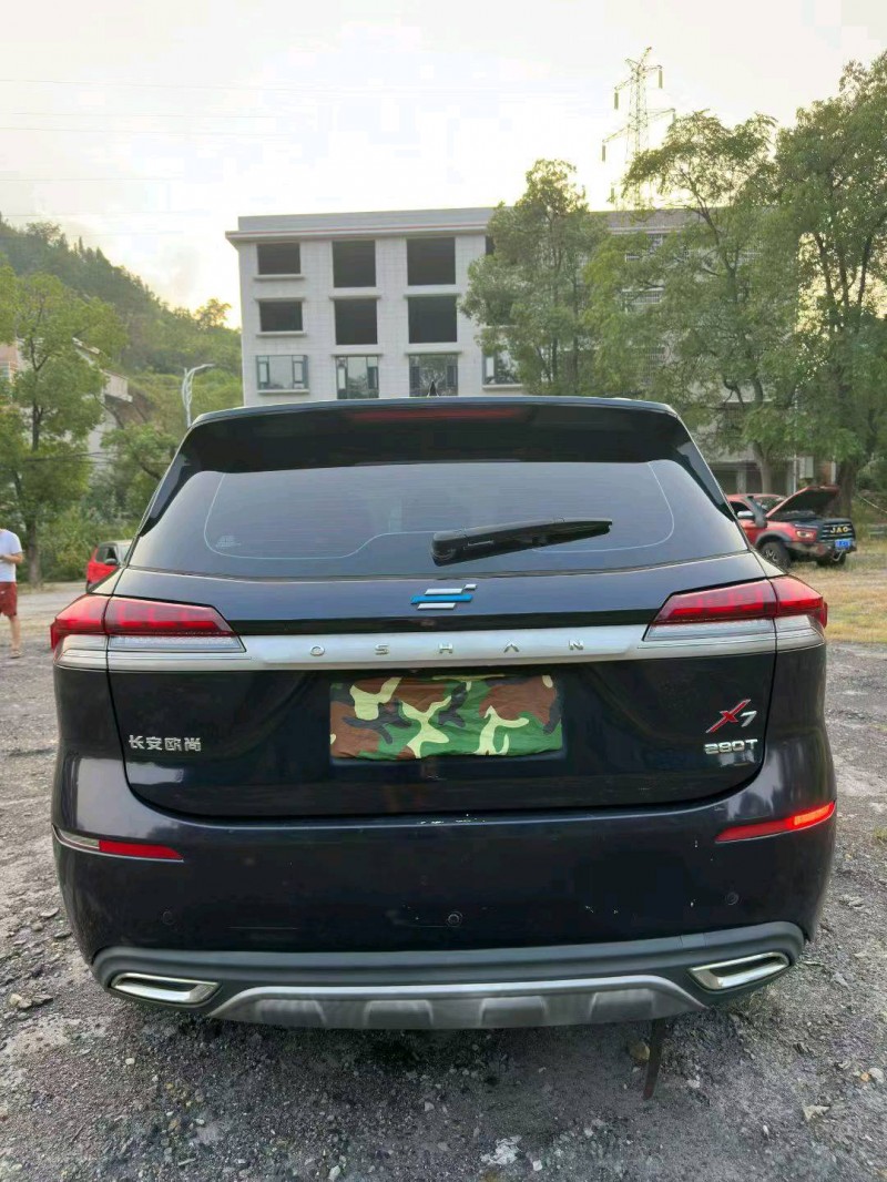 长沙20年长安汽车欧尚5