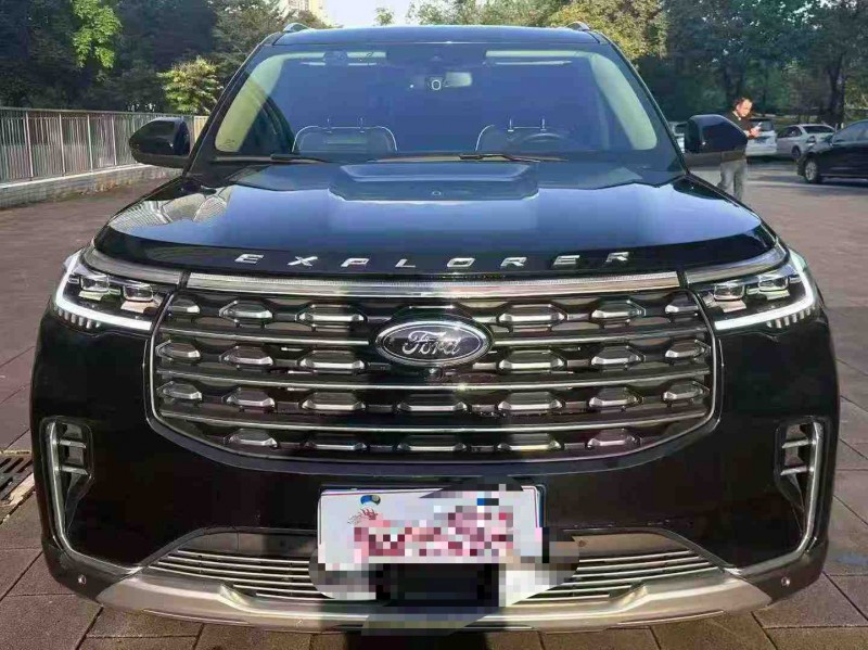 珠海23年福特探险者1