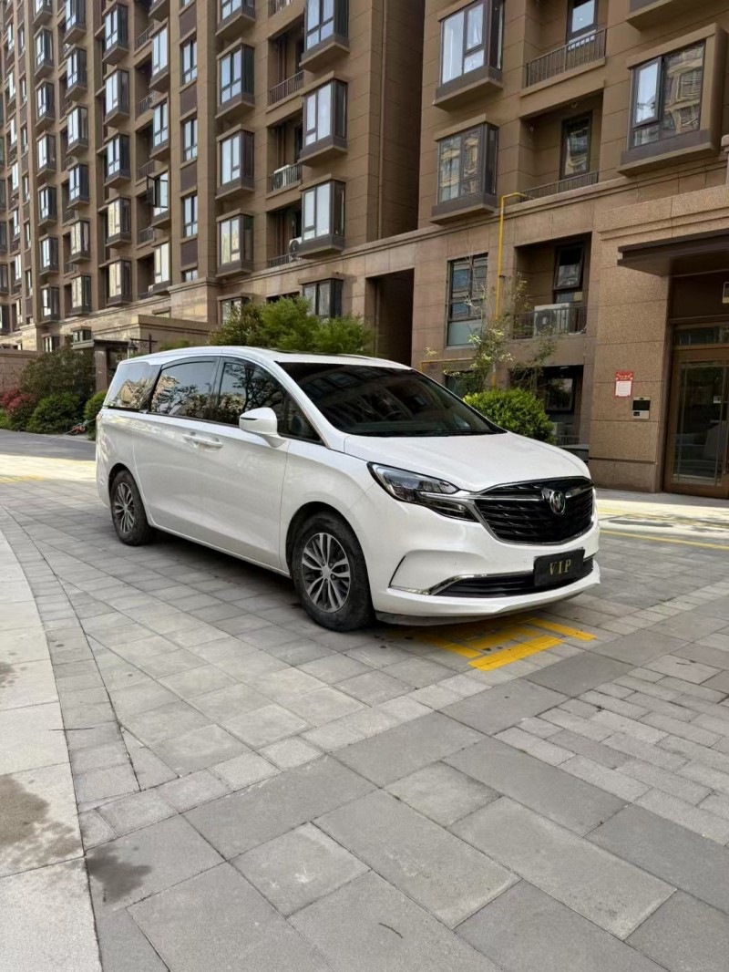 徐州21年别克GL84