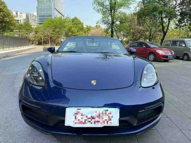 汕头20年保时捷帕拉梅拉1