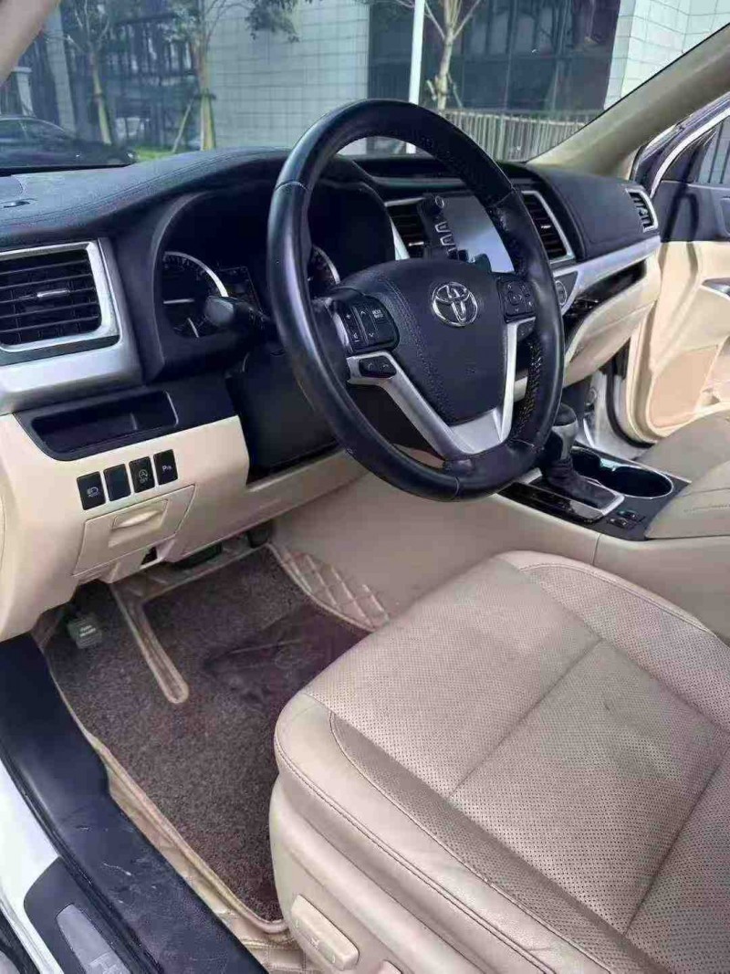 江门21年丰田汉兰达5