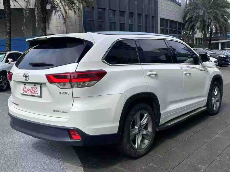 江门21年丰田汉兰达8