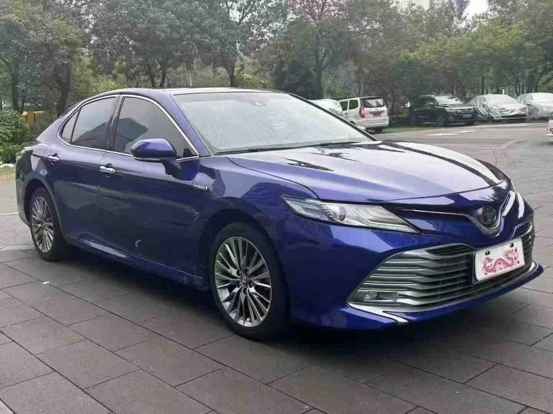 江门19年丰田凯美瑞3