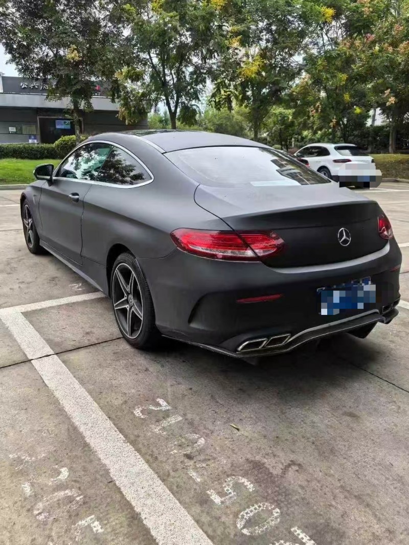 绍兴18年奔驰C7