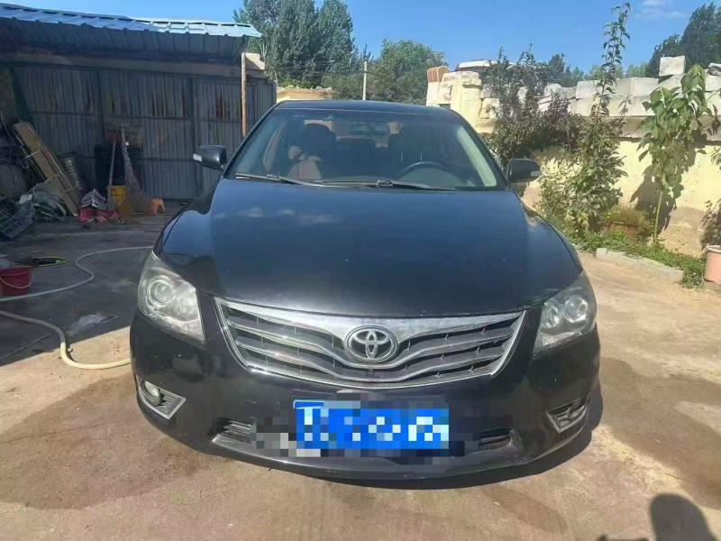 济宁14年丰田凯美瑞1