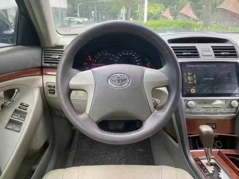 深圳14年丰田凯美瑞6