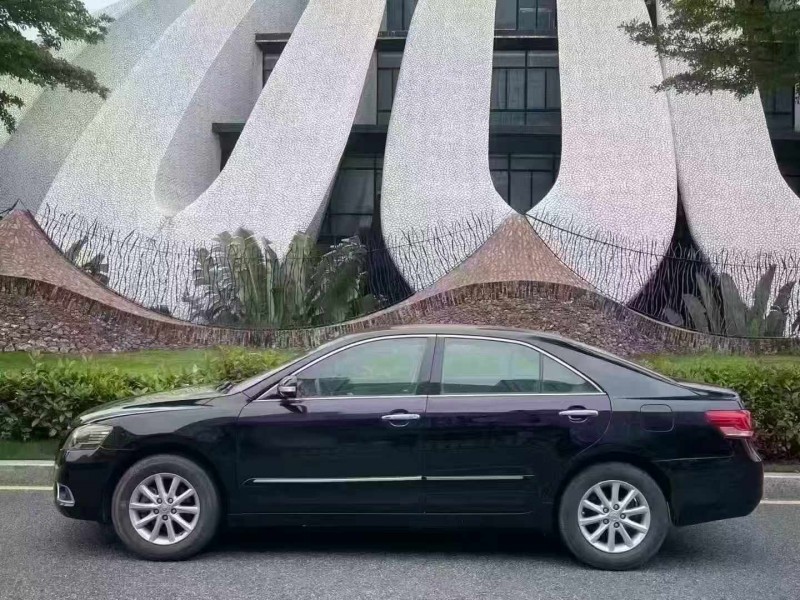 深圳14年丰田凯美瑞7