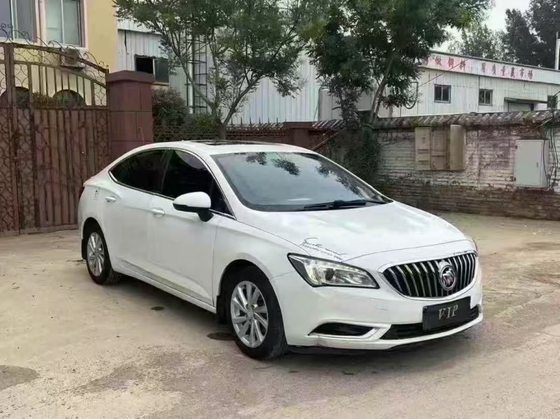 菏泽17年别克威朗2