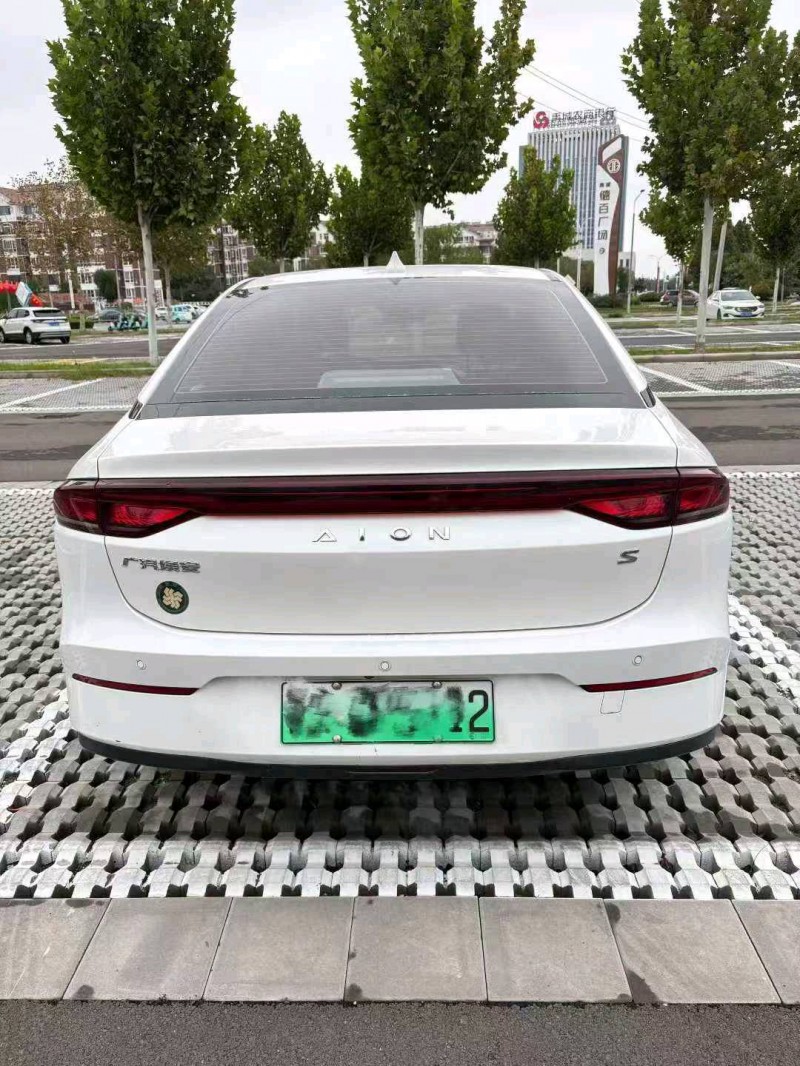 德州23年传祺埃安S5808