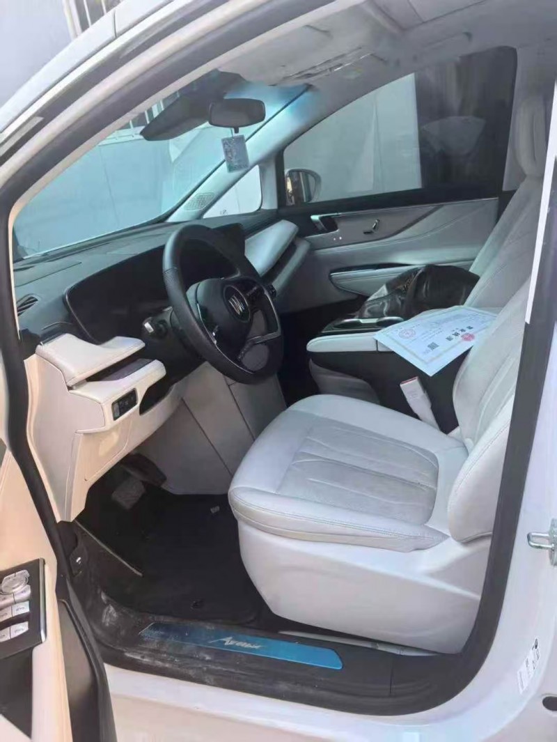 蚌埠25年别克艾维亚2