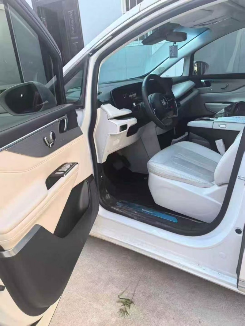 蚌埠25年别克艾维亚3