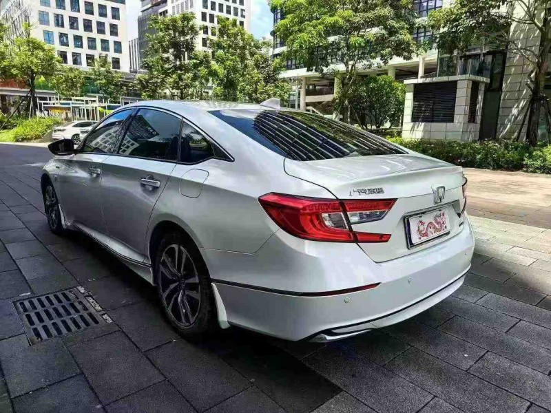 深圳20年本田雅阁7