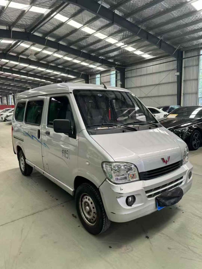 临沂22年五菱汽车之光2