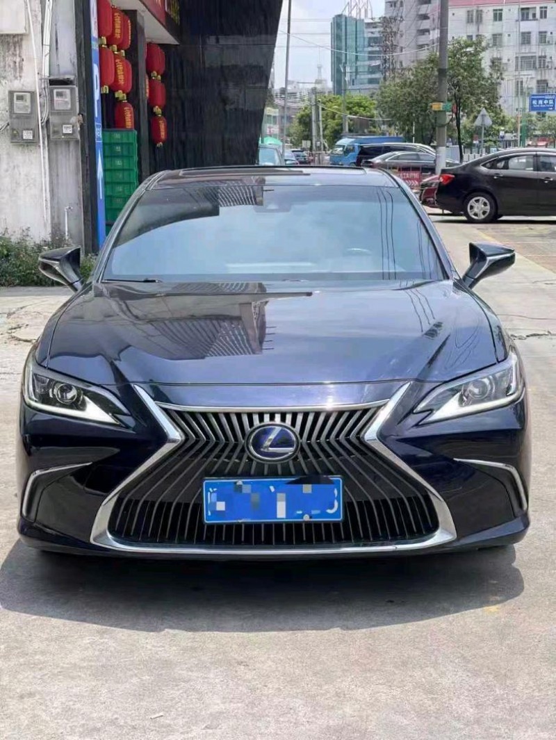 广州19年雷克萨斯ES1