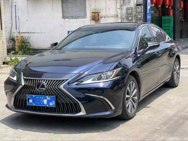 广州19年雷克萨斯ES3