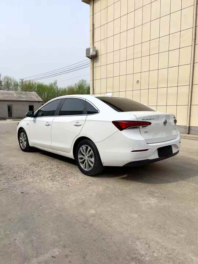 聊城20年别克英朗4