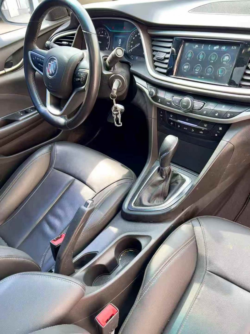 聊城20年别克英朗5