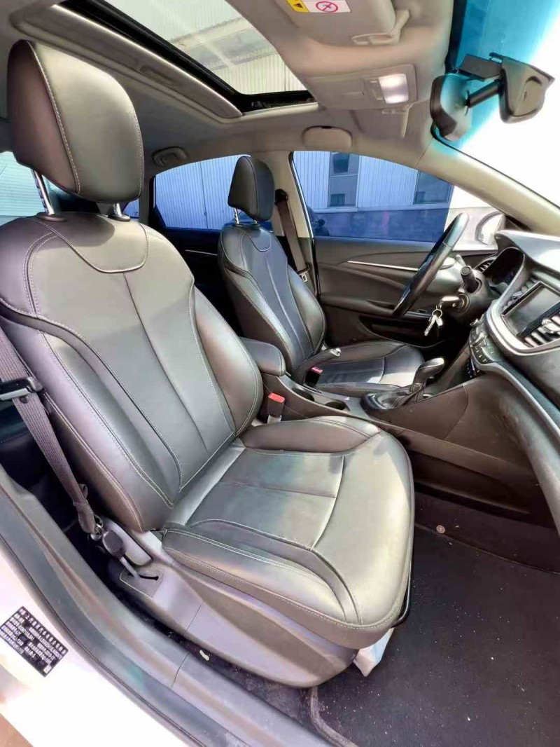 聊城20年别克英朗6