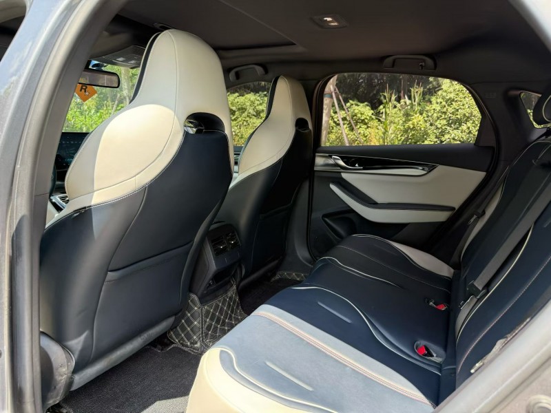 徐州23年比亚迪秦8