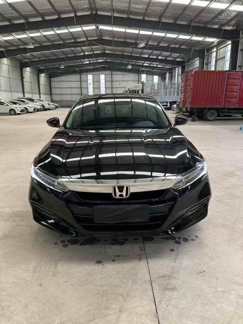 临沂21年本田雅阁1