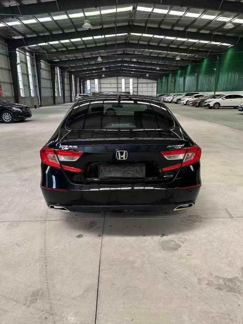 临沂21年本田雅阁6