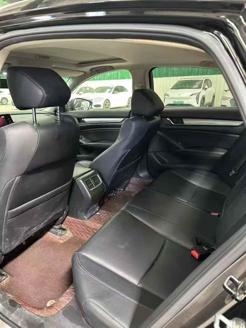 临沂21年本田雅阁9