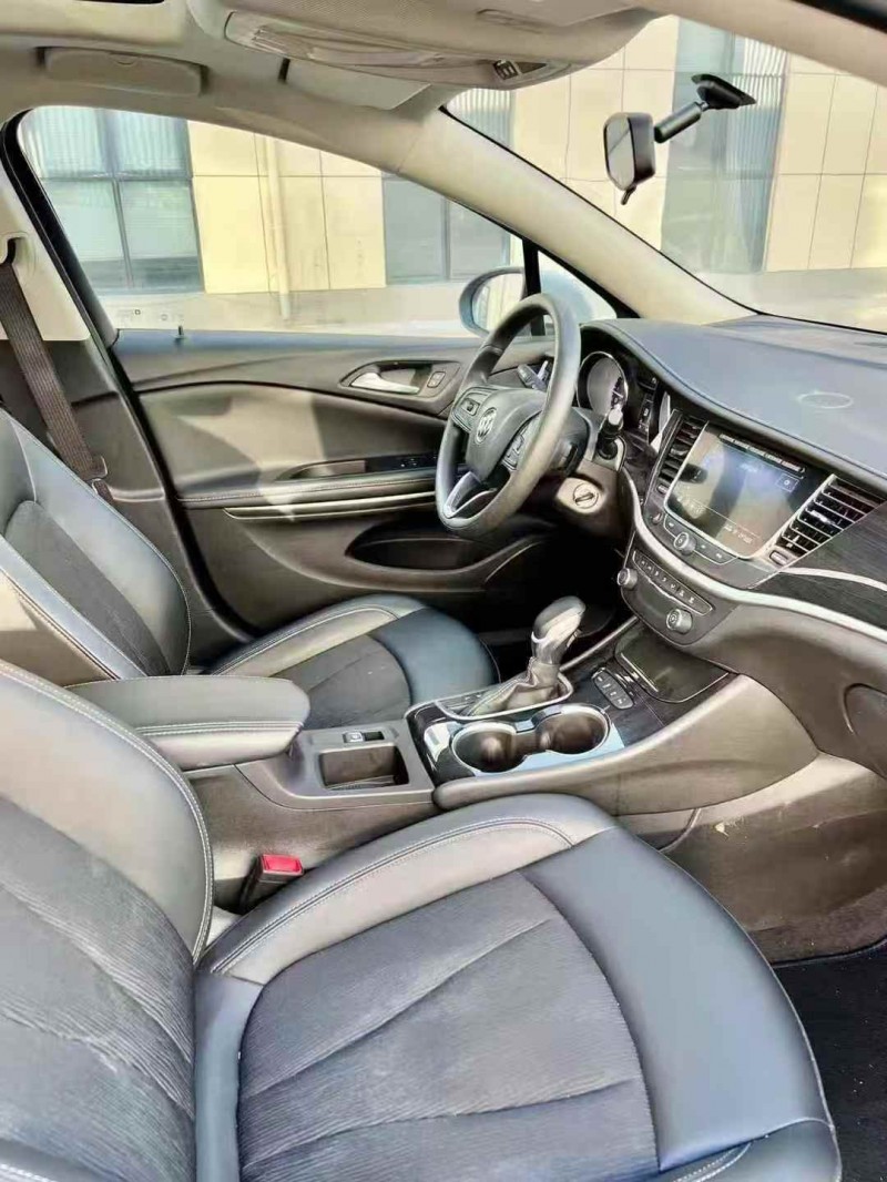 临沂21年别克威朗3