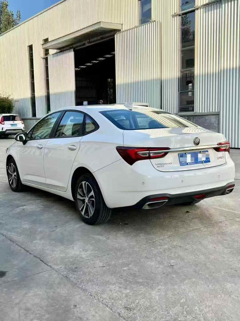 临沂21年别克威朗5