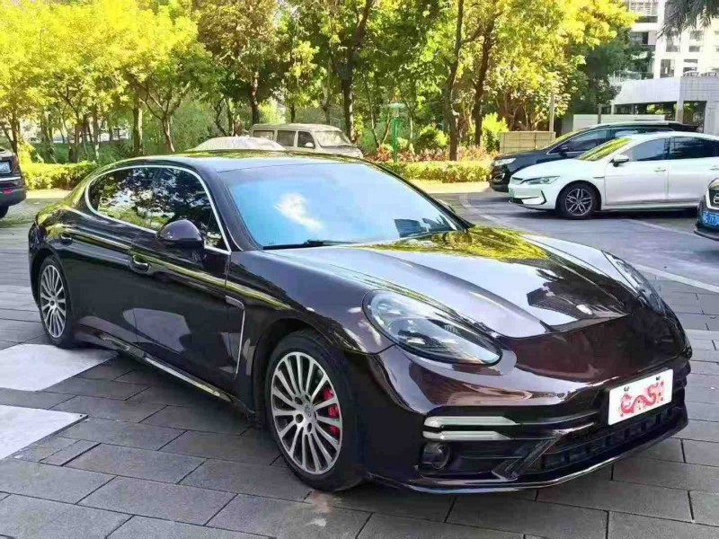 深圳15年保时捷帕拉梅拉2