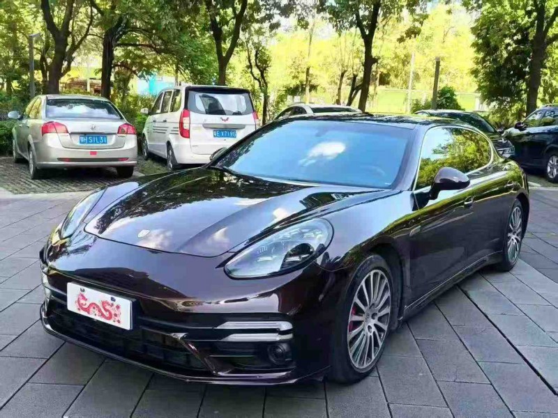 深圳15年保时捷帕拉梅拉3